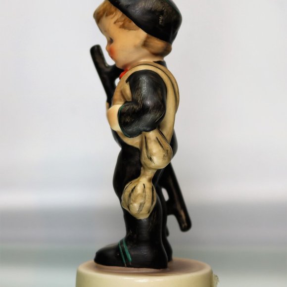 Goebel Hummel Figurine - Chimney Sweep Boy - TMK6 - Picture 5 of 7
